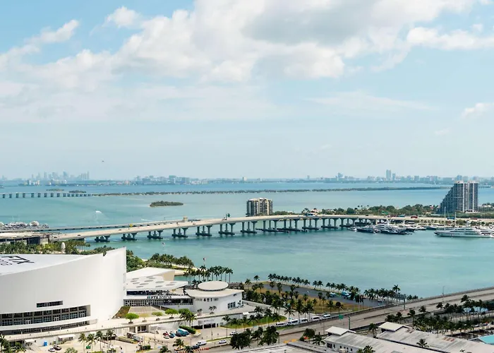 Yotelpad Miami